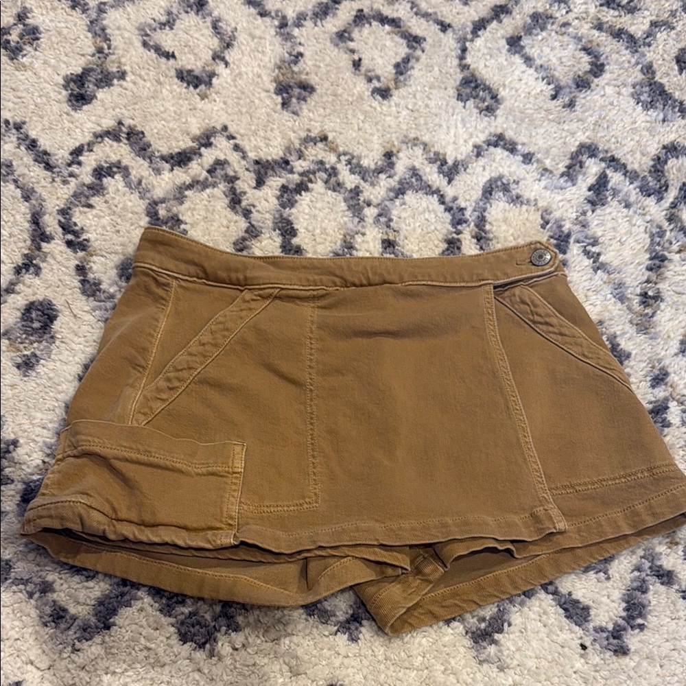 American Eagle Outfitters Tan Skort-Style Shorts